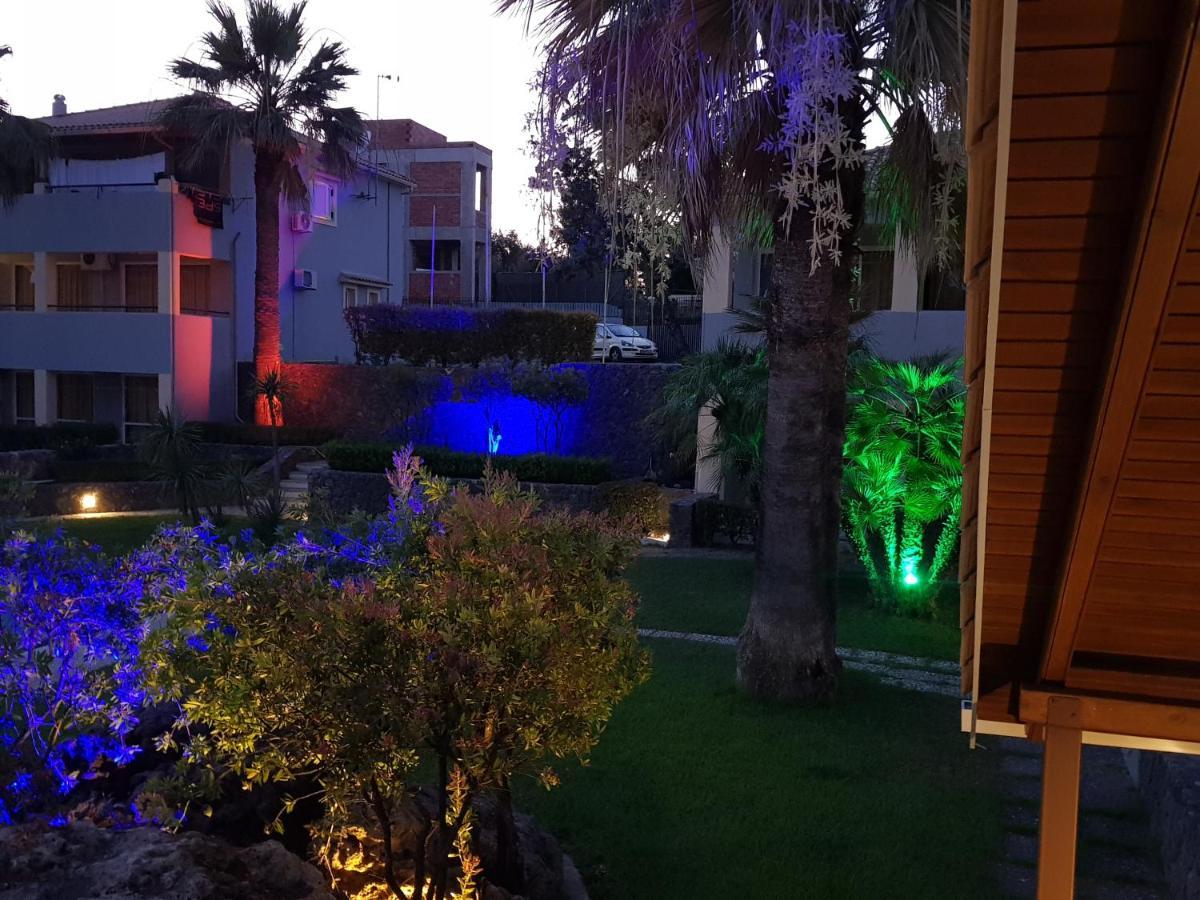 Asteraki Aparthotel ゴウヴィア エクステリア 写真
