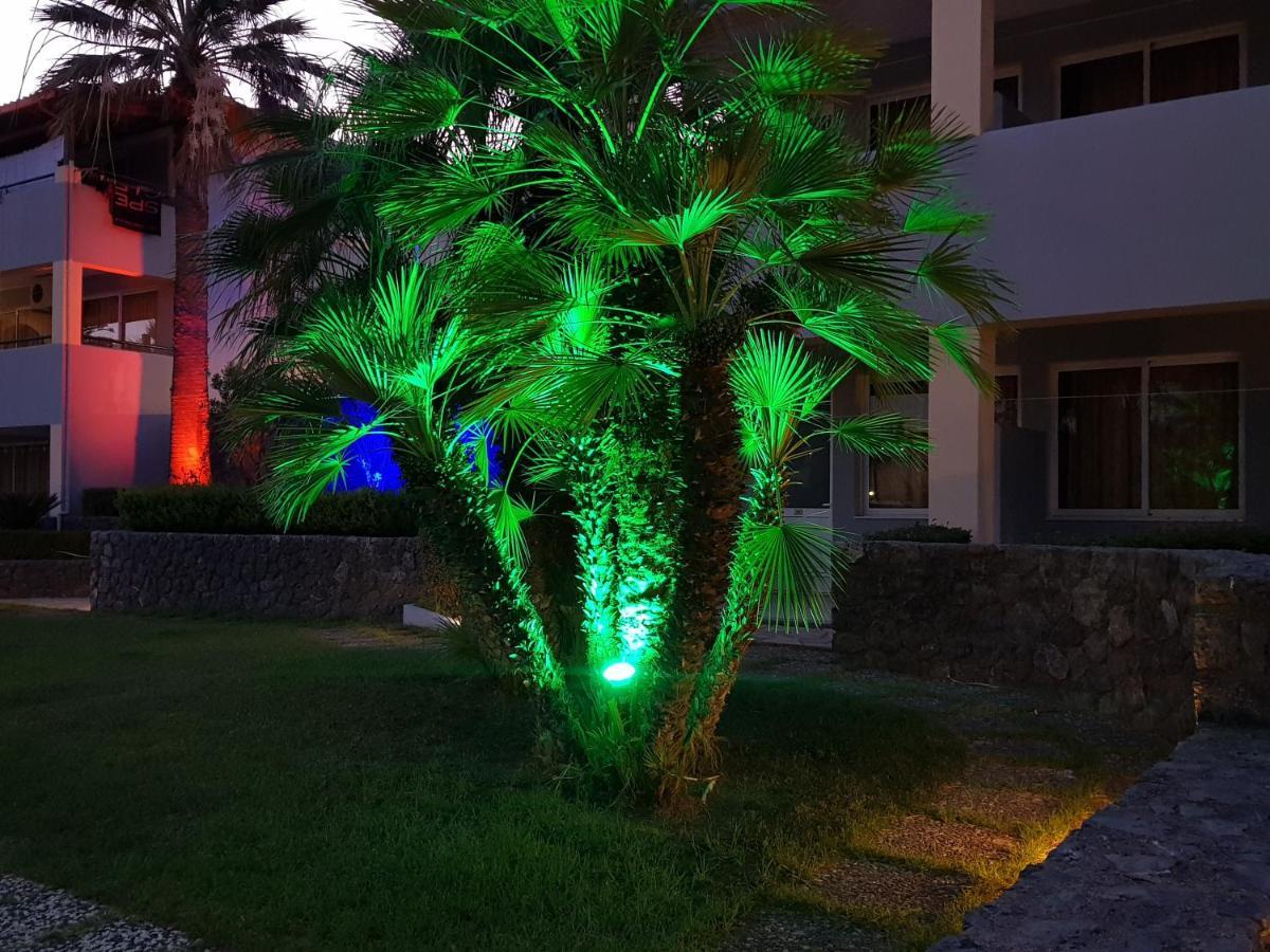 Asteraki Aparthotel ゴウヴィア エクステリア 写真