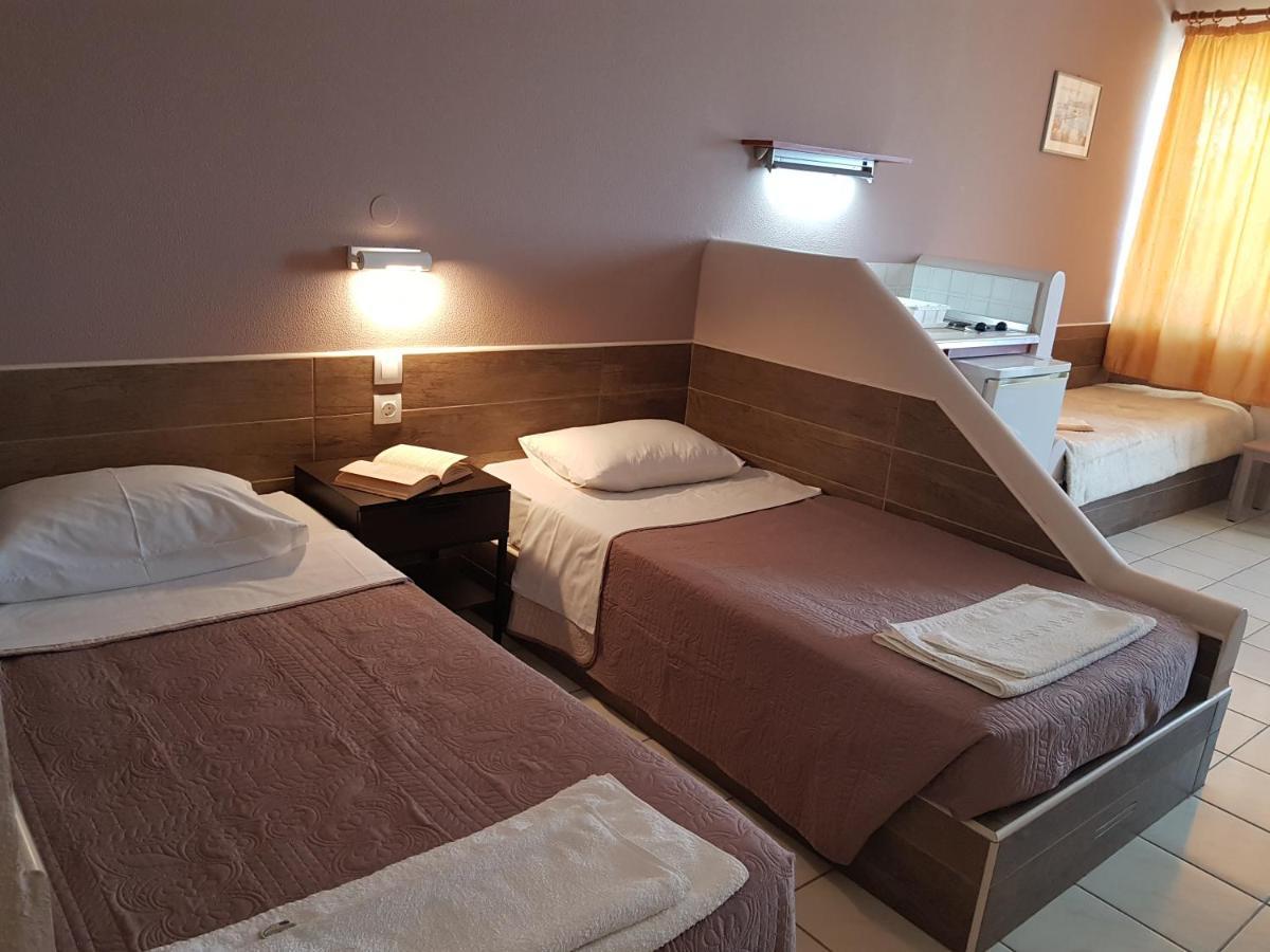 Asteraki Aparthotel ゴウヴィア エクステリア 写真